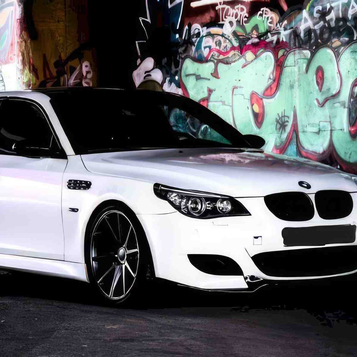Jazda za kierownicą BMW M5 V10 po torze | Warszawa | ASM Rent Car