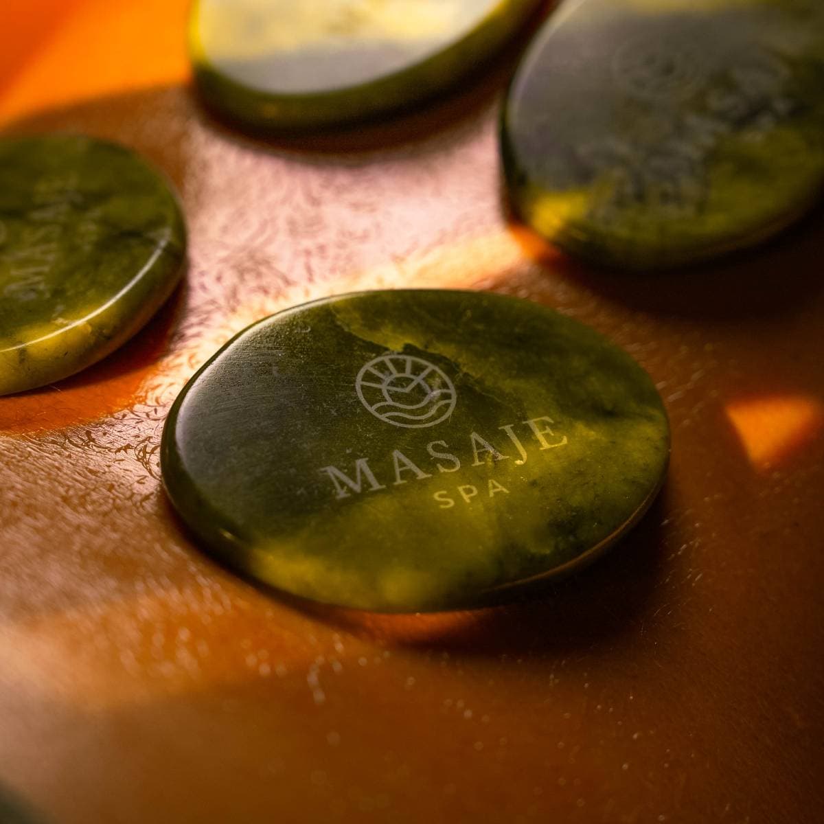 Masaż gorącymi kamieniami | Wrocław | Masaje SPA