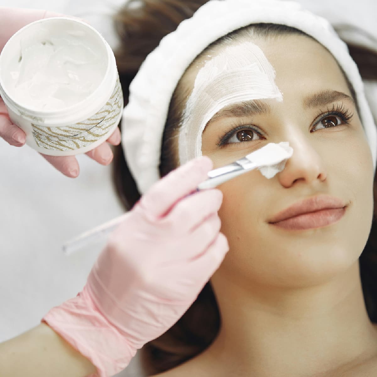 Terapia Rozjaśniająca z Retinolem | Warszawa | DermoCity Concept Store