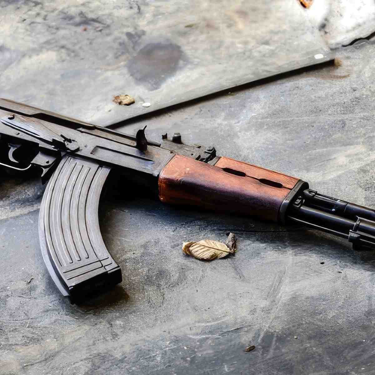 Strzelanie z kałasznikowa | Łódź