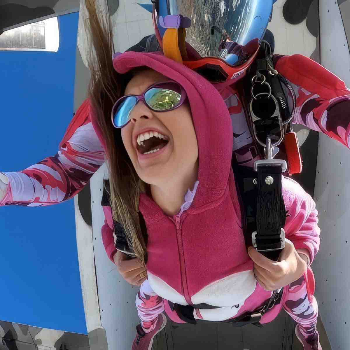 Skok ze spadochronem z filmowaniem | Piotrków Trybunalski