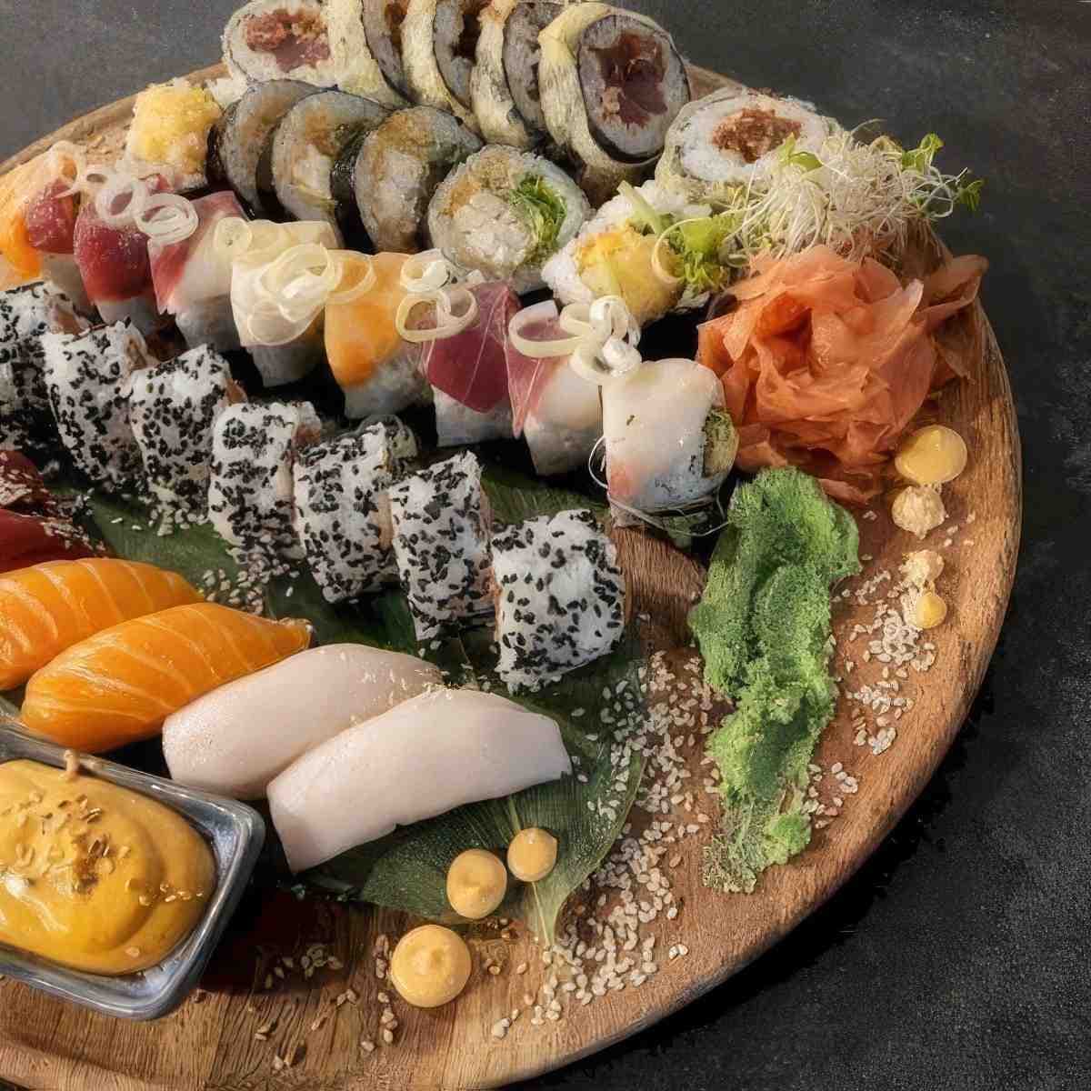 Voucher do restauracji sushi 100 PLN | Gliwice | Akira Sushi & Ramen