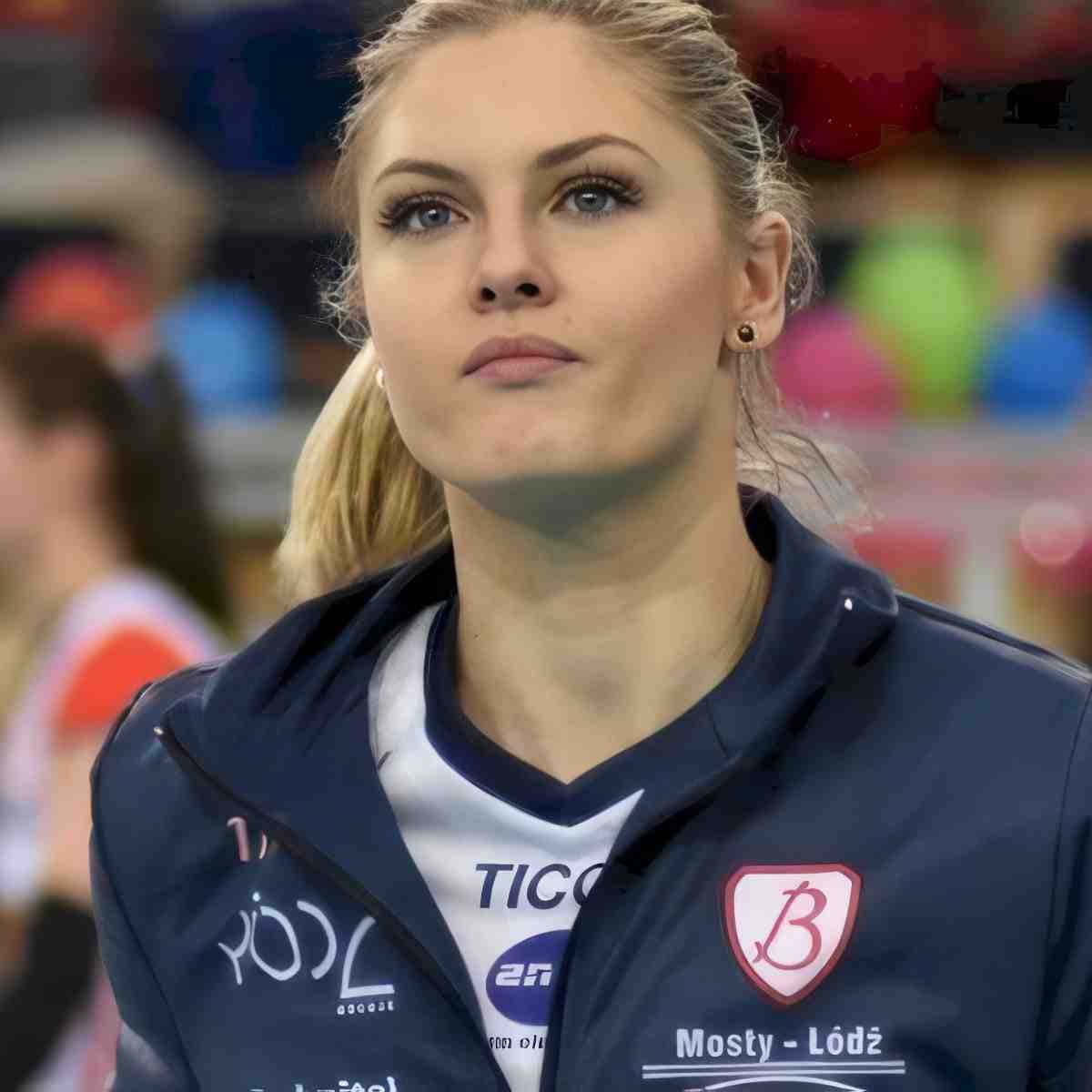 Martyna Grajber- rozmowa online