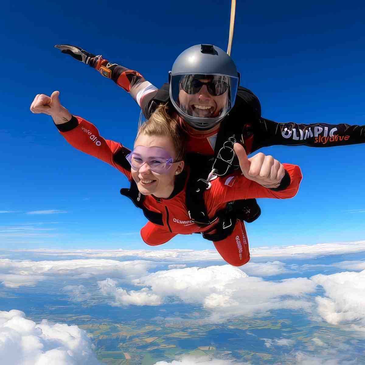 Skok ze spadochronem na prezent | Ostrów Wielkopolski