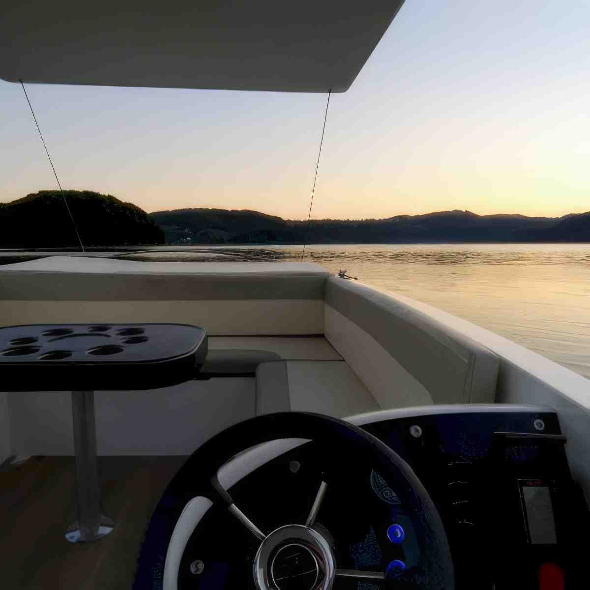 Rejs elektrycznym katamaranem | Nowy Sącz (Gródek nad Dunajcem)