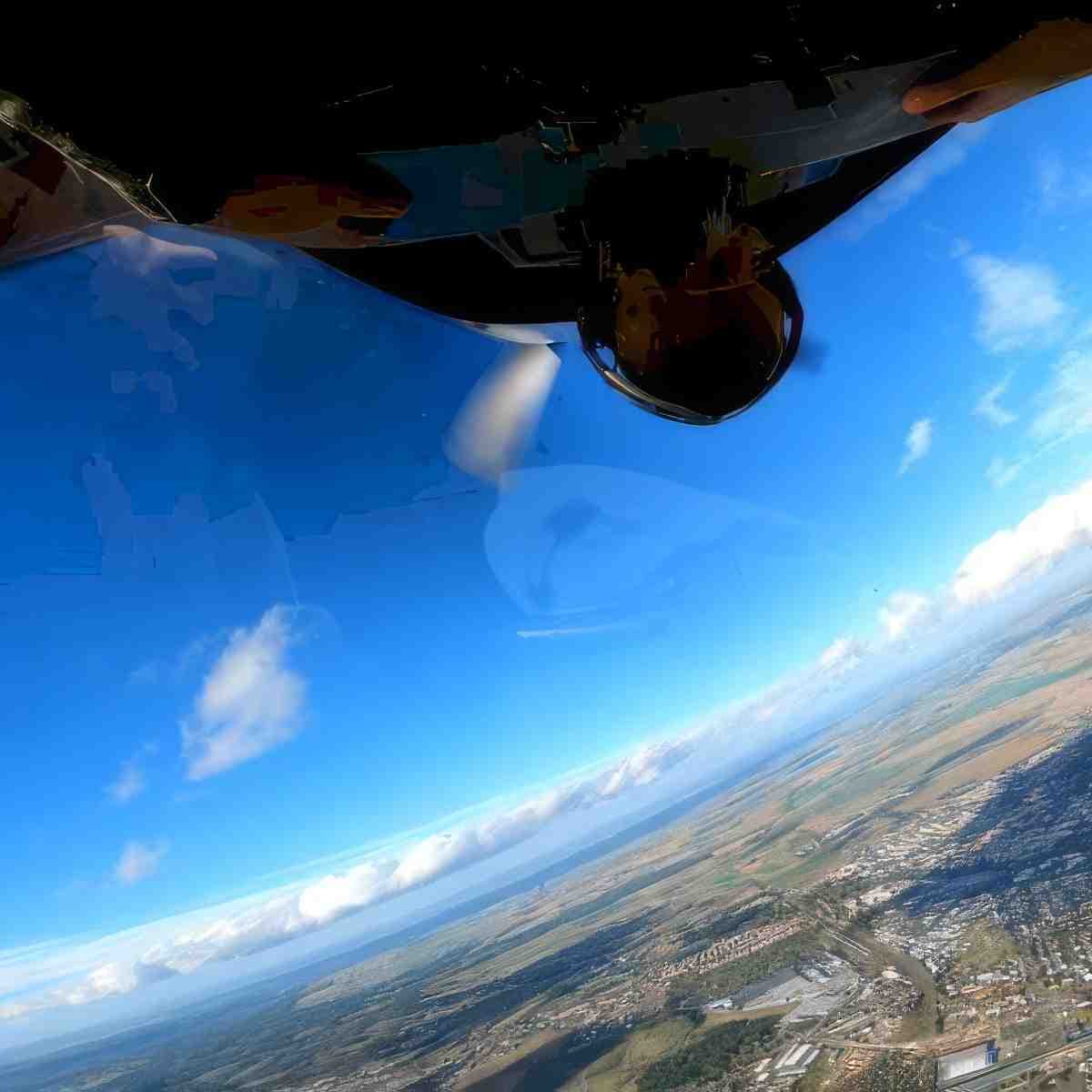 Akrobacyjny lot samolotem z elementami pilotażu | Wrocław