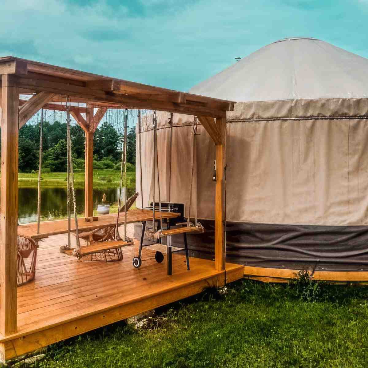 Voucher kwotowy na nocleg w Mongolskiej Jurcie | Gostynin | Jurty Glamping