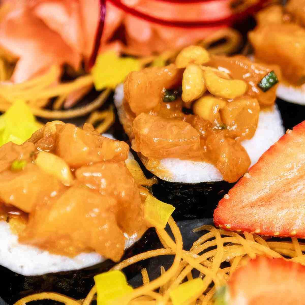 Voucher na sushi z dostawą do domu | Łódź (ul. Broniewskiego) | Sushi Kushi