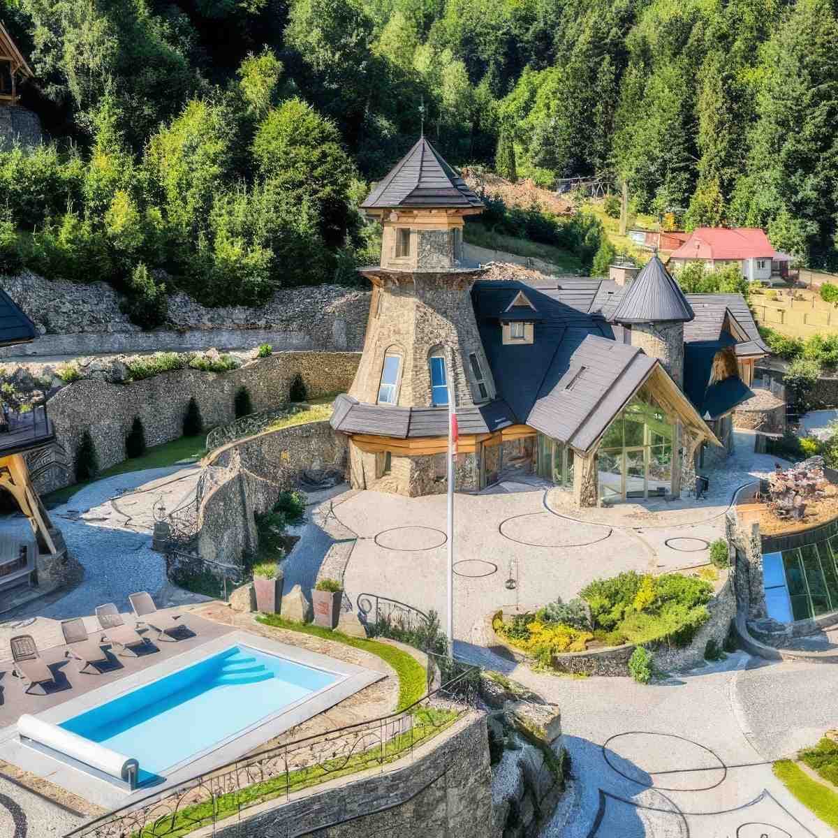 Romantyczny weekend dla dwojga w Krupówka Mountain Resort | Szczyrk