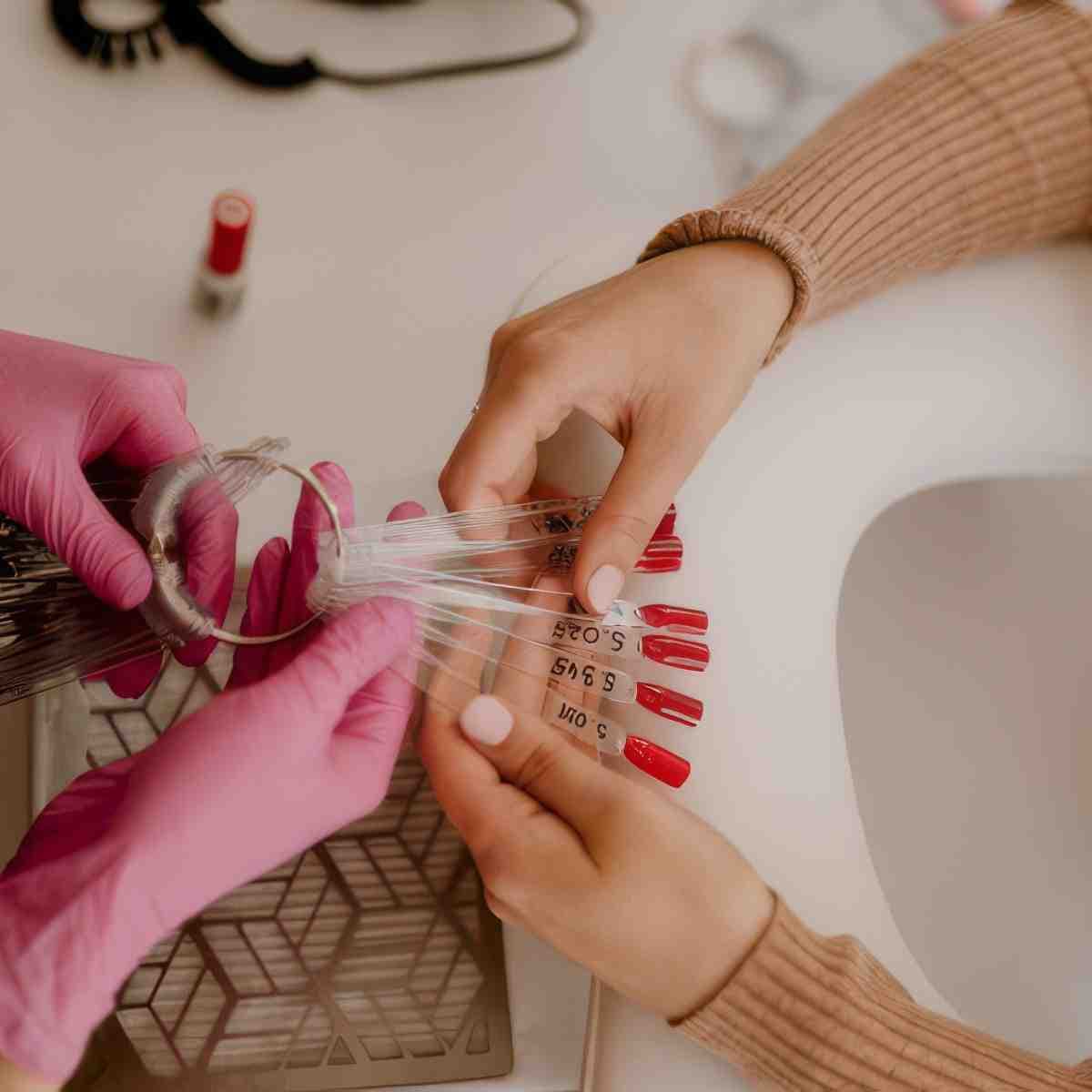 Manicure i pedicure: SPA dla dłoni i stóp | Gdynia