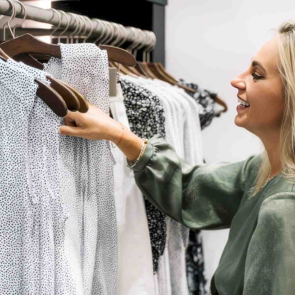 Przegląd szafy - konsultacje ze stylistką | Łódź