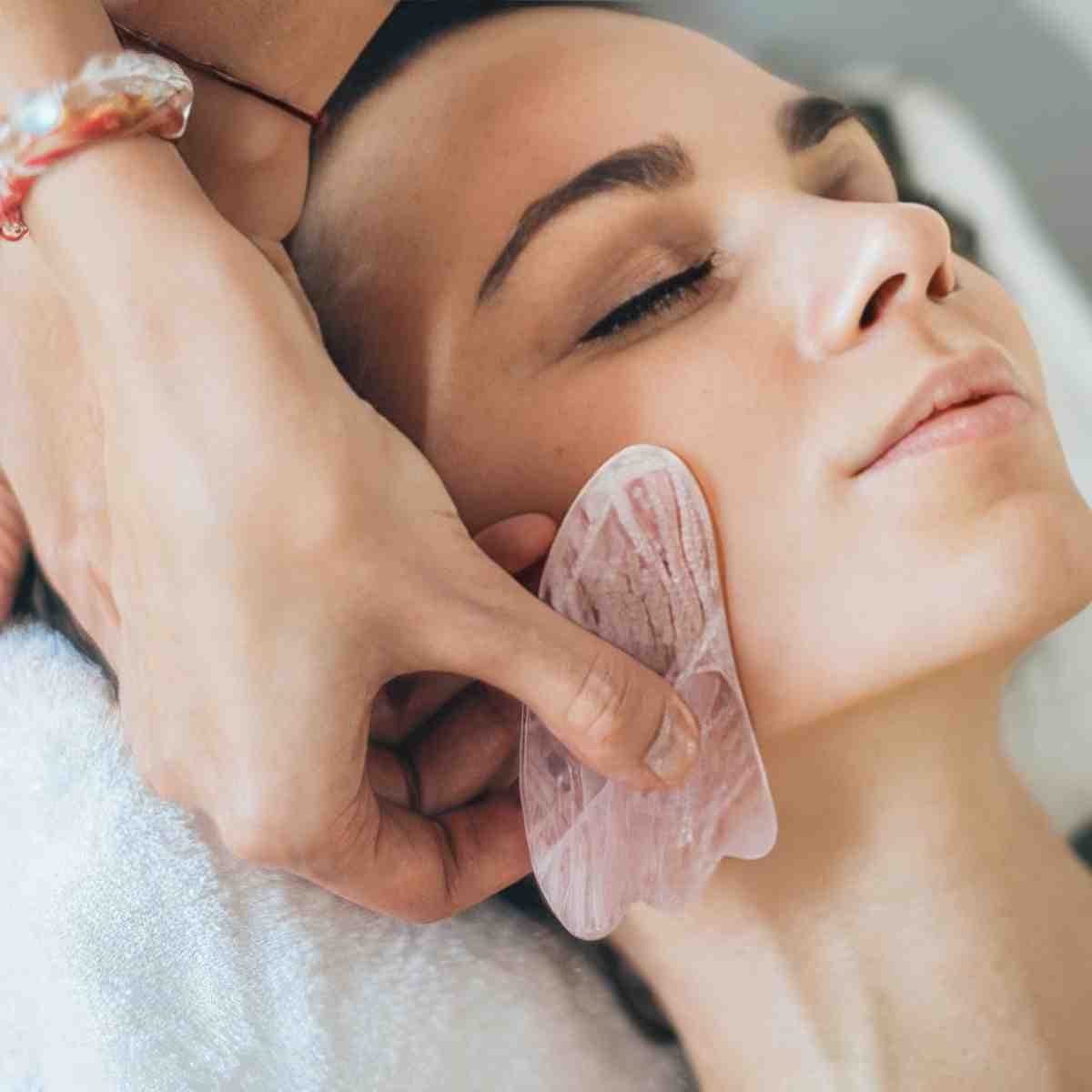 Masaż Gua Sha | Poznań (Borówiec) | Medical Beauty