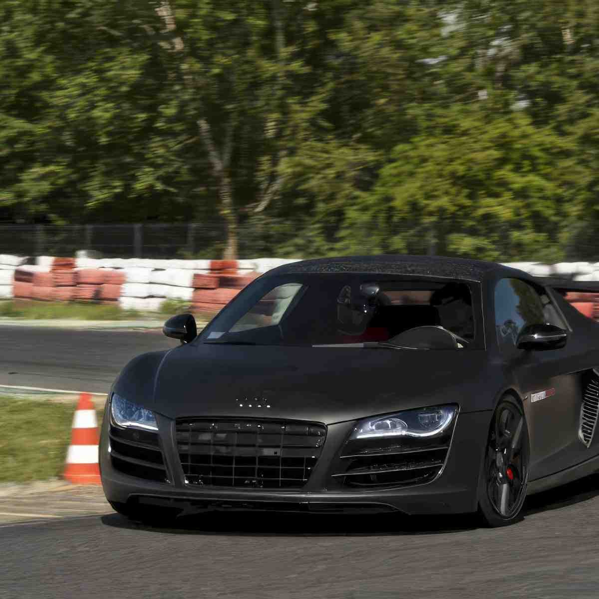 Jazda Audi R8 - 2 okrążenia | Wiele lokalizacji | Super Cars