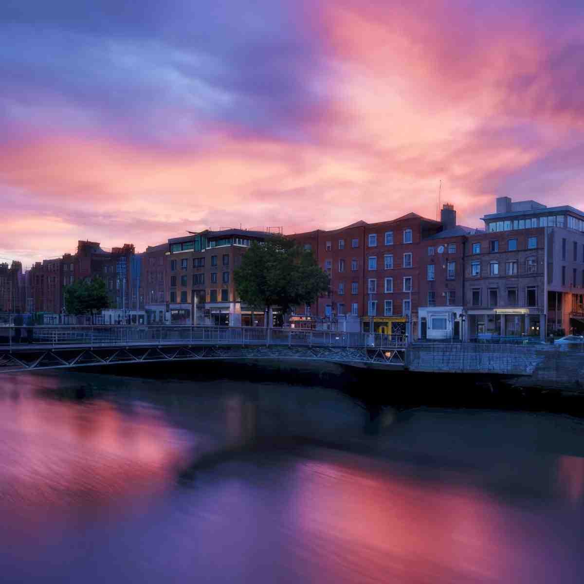 Wycieczka po Szmaragdowej Wyspie | Trips Travel