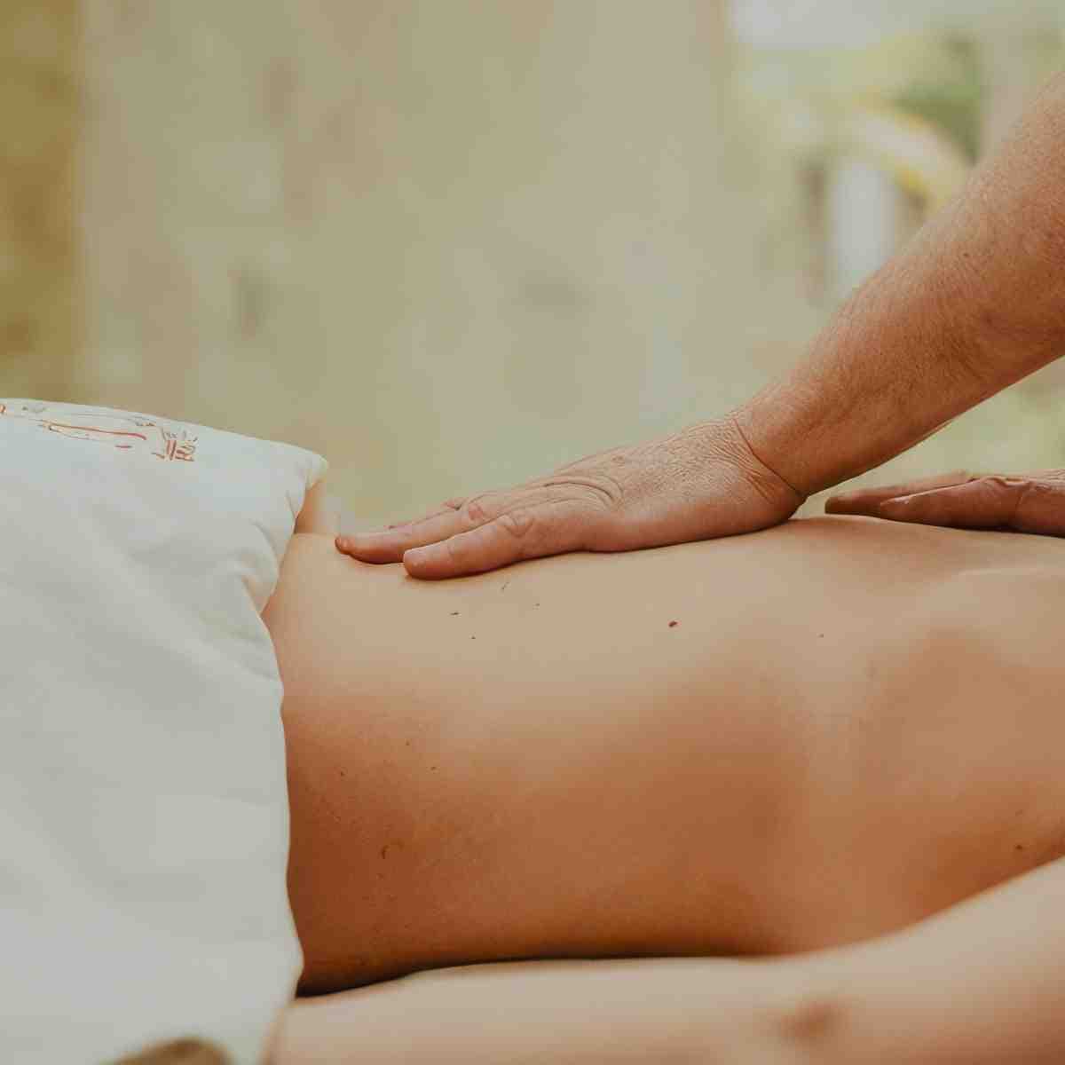 Masaż gorącymi kamieniami | Katowice (Świętochłowice) | FABIO Clinic