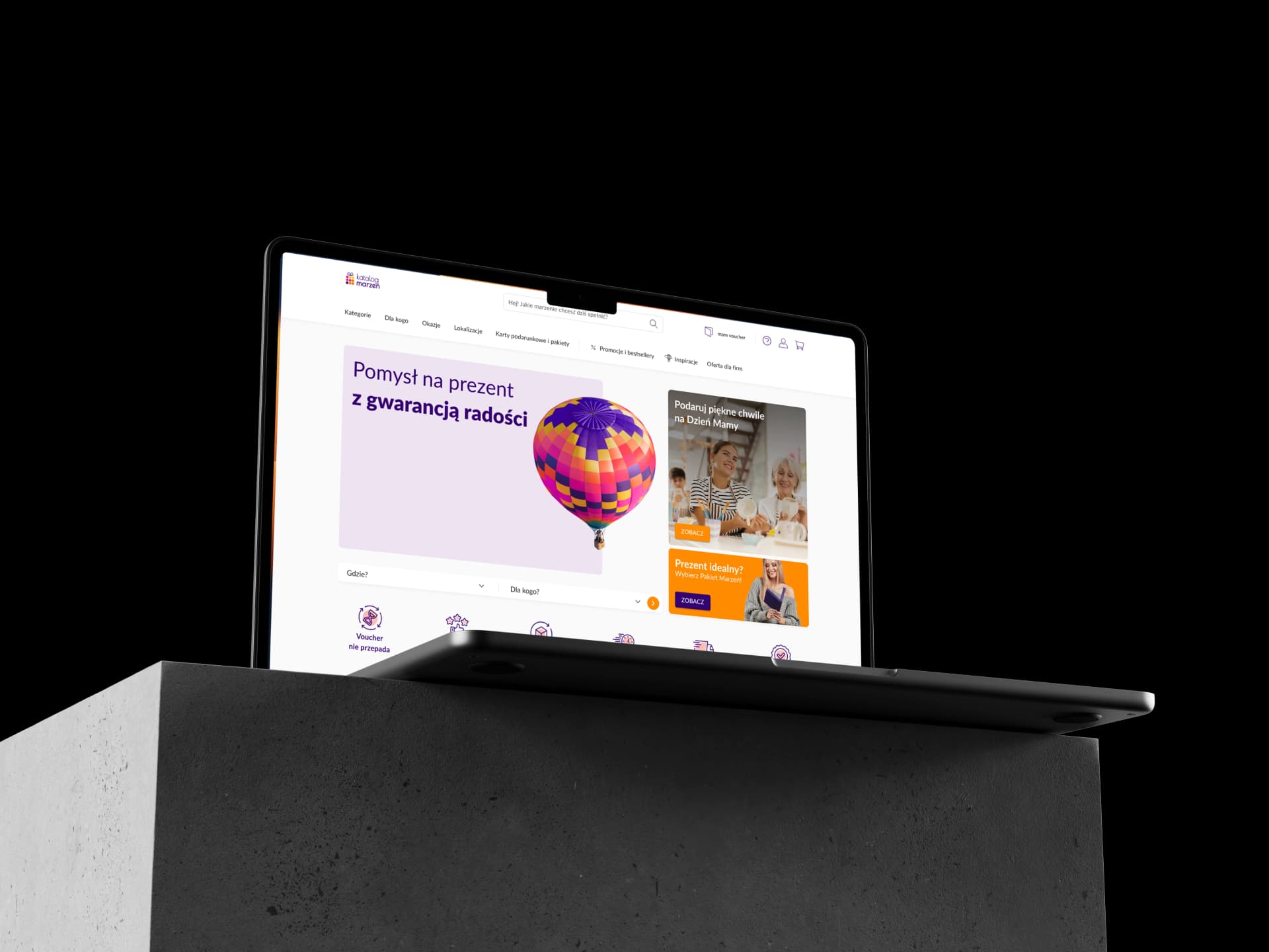Laptop z widokiem strony Katalogu Marzeń