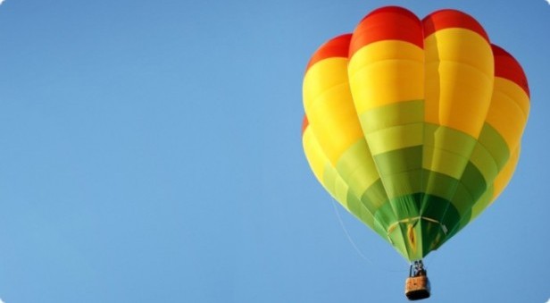 Lot balonem nad Podhalem z widokiem na Tatry