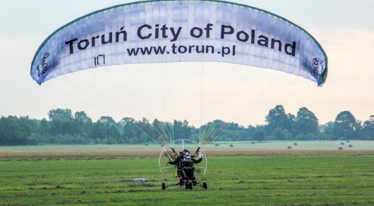 Lot motoparalotnią dla dwojga z filmowaniem, Toruń