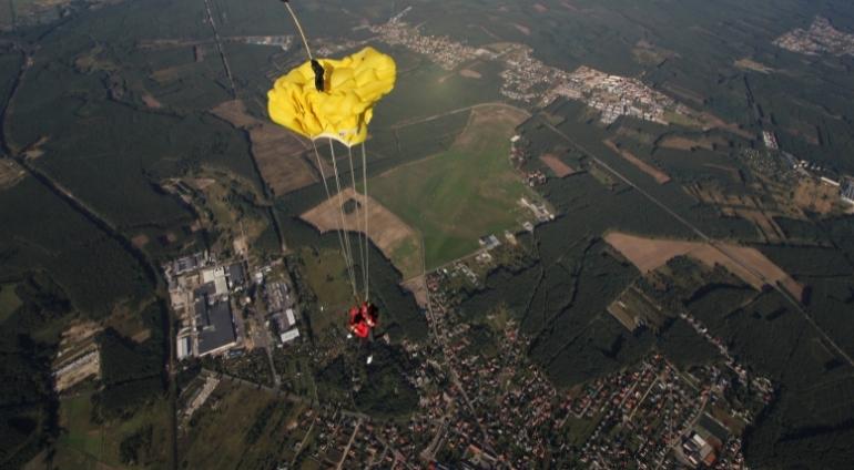 Skok ze spadochronem dla dwojga