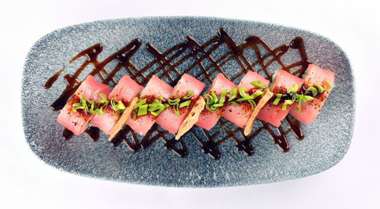 Umrak Oyster Tuna Roll w Koku Sushi