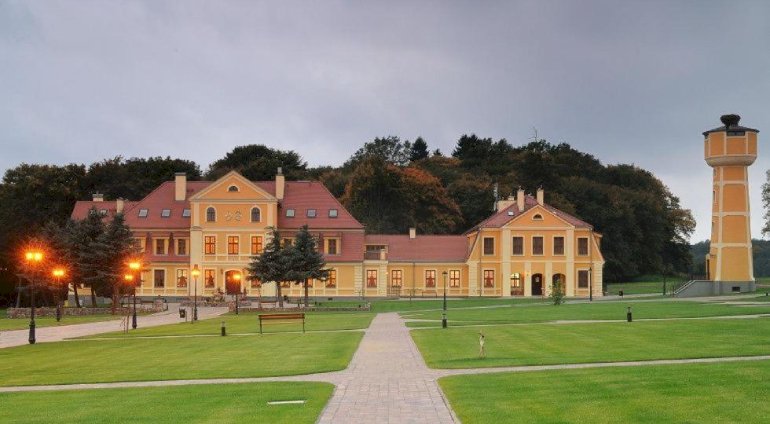 Pobyt w Pałacu w Rymaniu 3