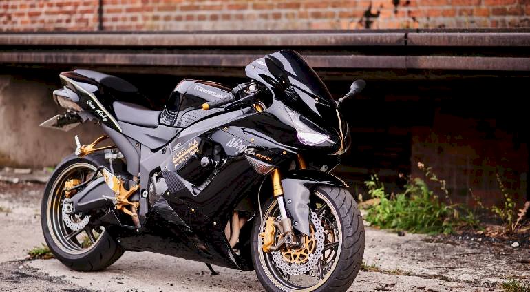 Jazda Kawasaki Ninja ZX6R po torze - Toruń (10 okrążeń)