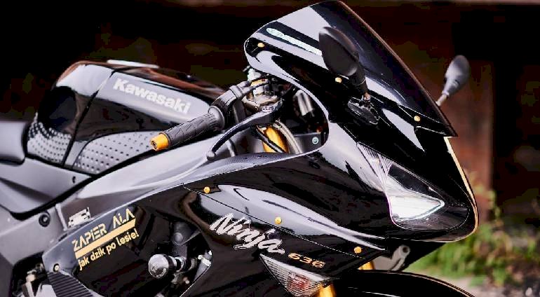 Jazda Kawasaki Ninja ZX6R po torze jako pasażer - Toruń (10 okrążeń)
