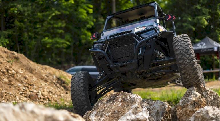 Jazda Polaris PZR Turbo S