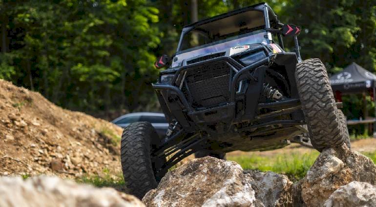 Jazda Polaris PZR Turbo S