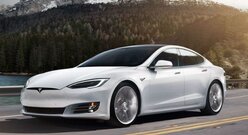 Tesla S Na Drodze