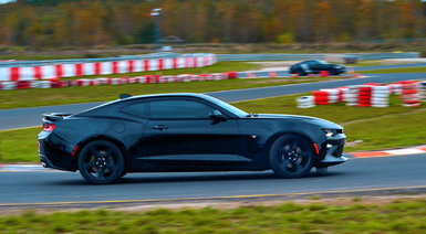 Jazda Chevrolet Camaro - Wiele torów (1 okrążenie)