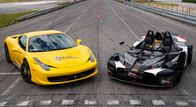 Pojedynek Ferrari 458 Italia vs KTM X-Bow - Kielce (po 4 okrążenia + co-drive)