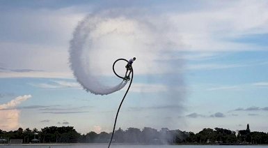 Poznaj FLYBOARD® dla dwojga - adrenalina na wodzie - Warszawa (15 minut)