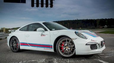 Pakiet VIP Extreme - Porsche 911 lub Audi R8 lub Nissan GTR (2 okrążenia)