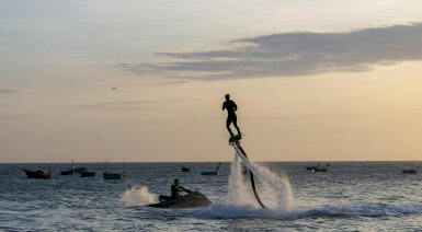 Poznaj FLYBOARD® - adrenalina na wodzie - Kraków (20 minut)