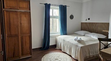 Romantyczny weekend dla dwojga - Wieszczyna (Dworek Szumilas, 2 noclegi z degustacją win)