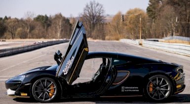Jazda za kierownicą McLaren 570GT - Toruń MotoPark (2 okrążenia)