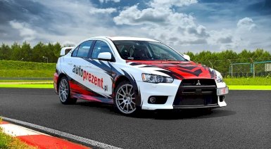 Jazda Mitsubishi Lancer EVO - Wiele torów (1 okrążenie, AUTOPREZENT)