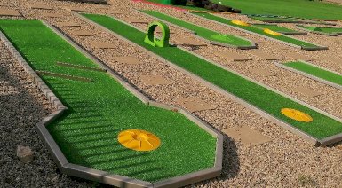 Zabawa w Minigolfa - Dębica (4 osoby)