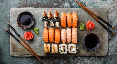 Voucher 100 PLN na sushi z dostawą do domu - prezent na 30 rocznicę ślubu