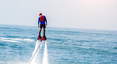 Poznaj FLYBOARD® - adrenalina na wodzie - prezent dla przyjaciela
